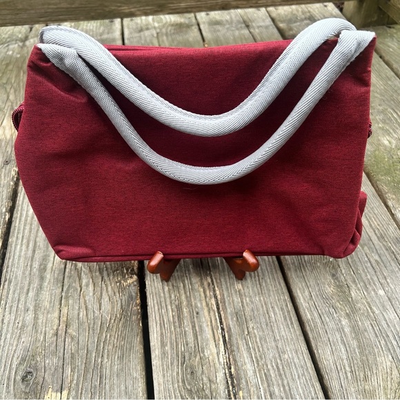 Red insulated lunch tote with Gray Handles - Picture 10 of 15
